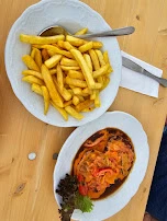 Pommes Und Paprikaschnitzel